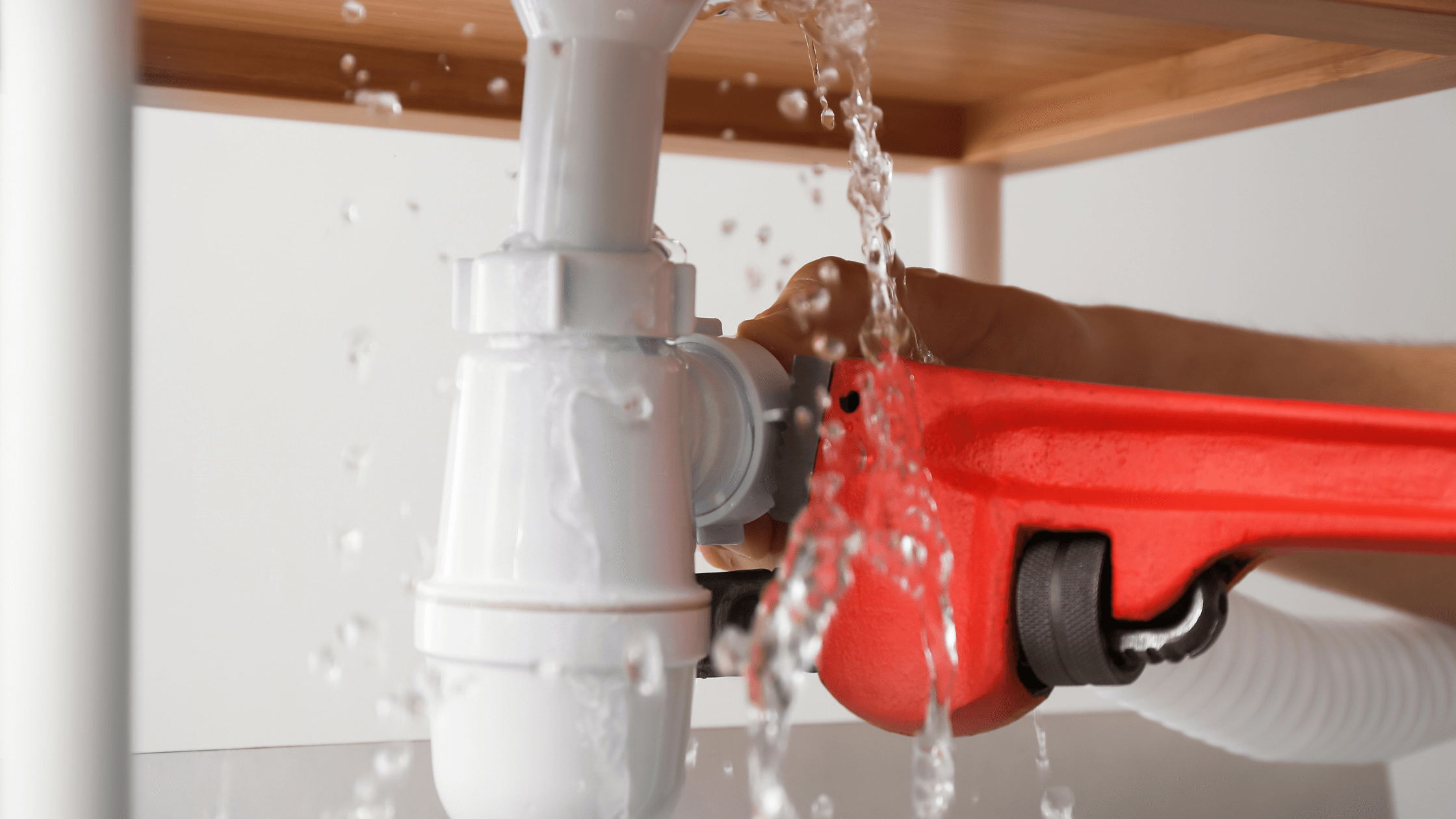 Leaking Pipes